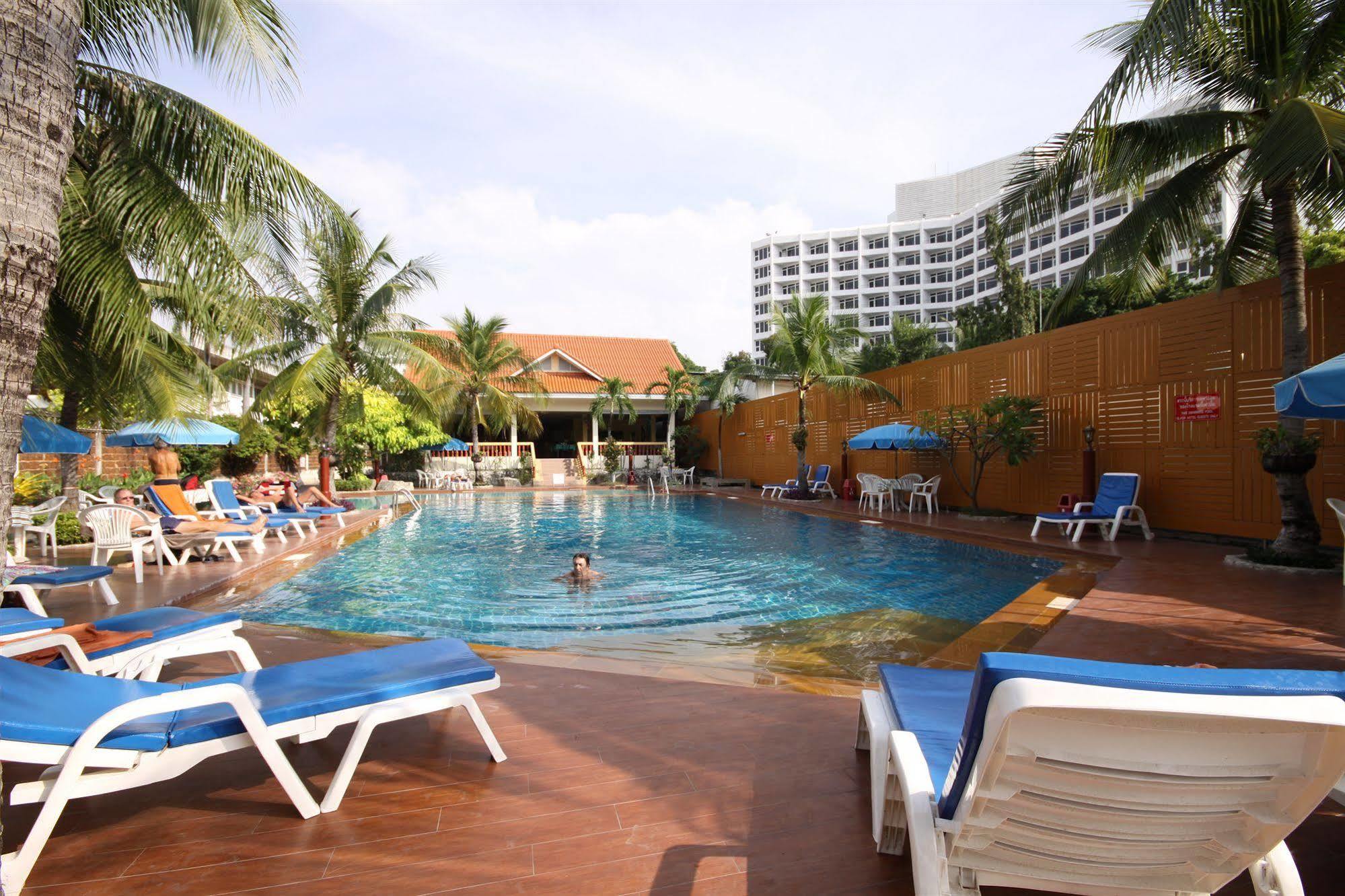 Twin Palms Resort Pattaya, Sha Extra Plus Certified Exterior foto